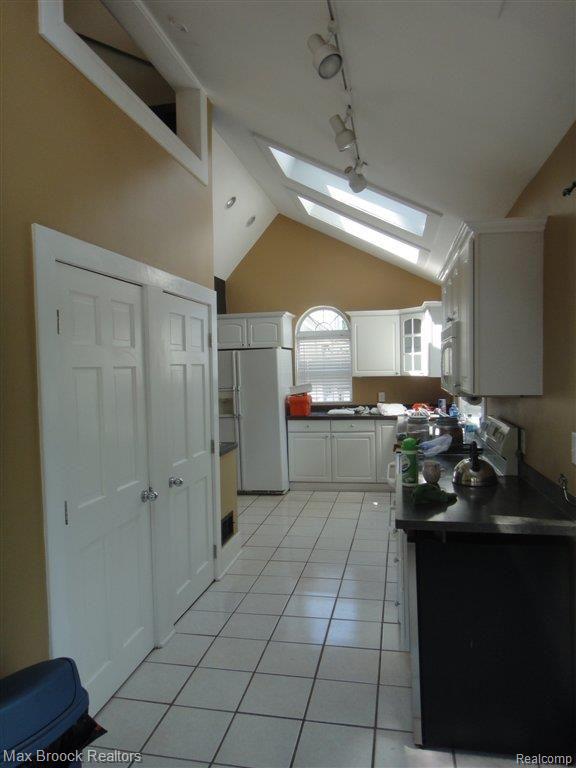 127 Woodside Road Royal Oak, MI 48073 - Photo 10 of 16 woodside 127 008.JPG