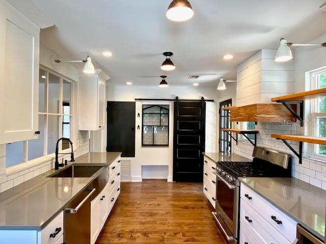 3611 Bradenton Road Sarasota, FL 34234 - Photo 8 of 40