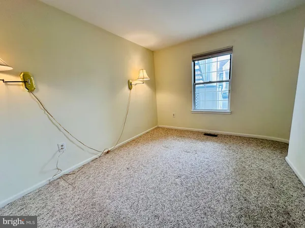 $2,500 | 550 Central Avenue, Linwood, NJ 08221