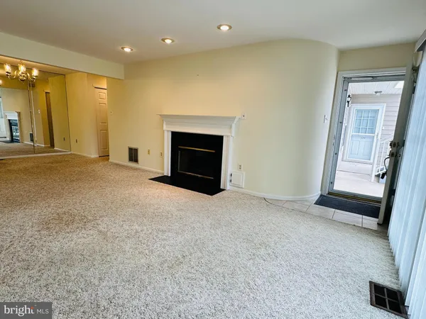 $2,500 | 550 Central Avenue, Linwood, NJ 08221