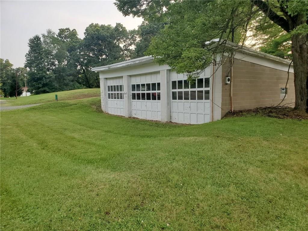 2883 1/2 Oneida Valley Road Hilliards, PA 16040 - Photo 1 of 10 Gallery Image 1