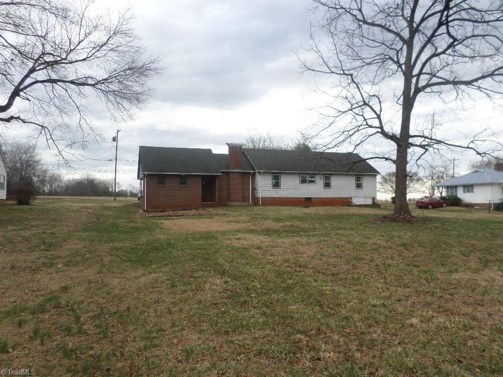 1048 Copeland School Road Dobson, NC 27017 - Photo 13 of 14 Gallery Image 13