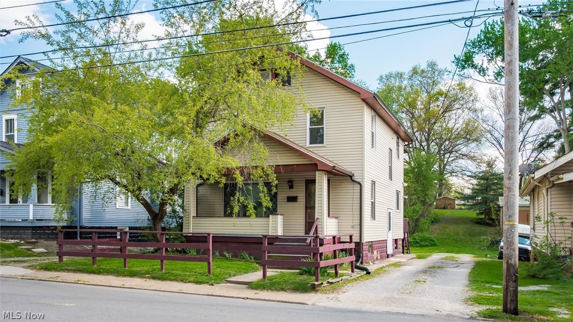 954 Pershing Road Zanesville, OH 43701 - Photo 4 of 43