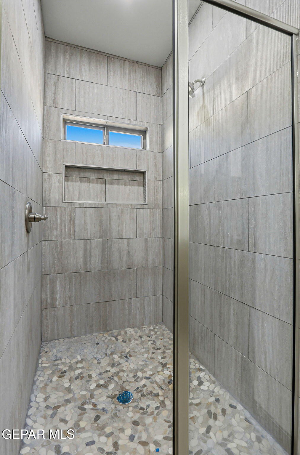 8417 Phil Place Vinton, TX 79821 - Photo 17 of 30 large-019c34f0-465c-7122-9ea8-a7260c5bcd