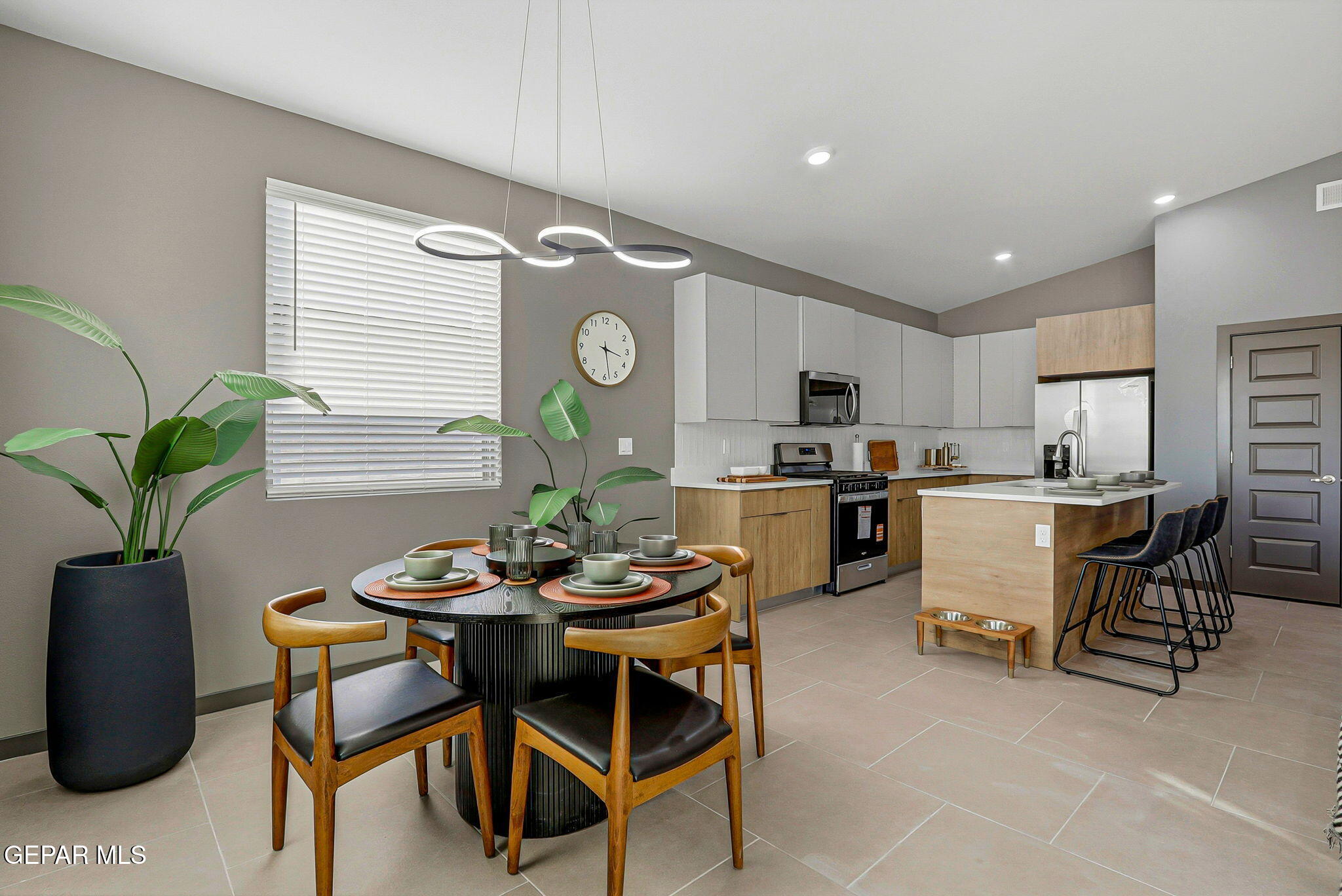 8417 Phil Place Vinton, TX 79821 - Photo 19 of 30 large-019c34f0-4114-7192-9aea-b7da67f367