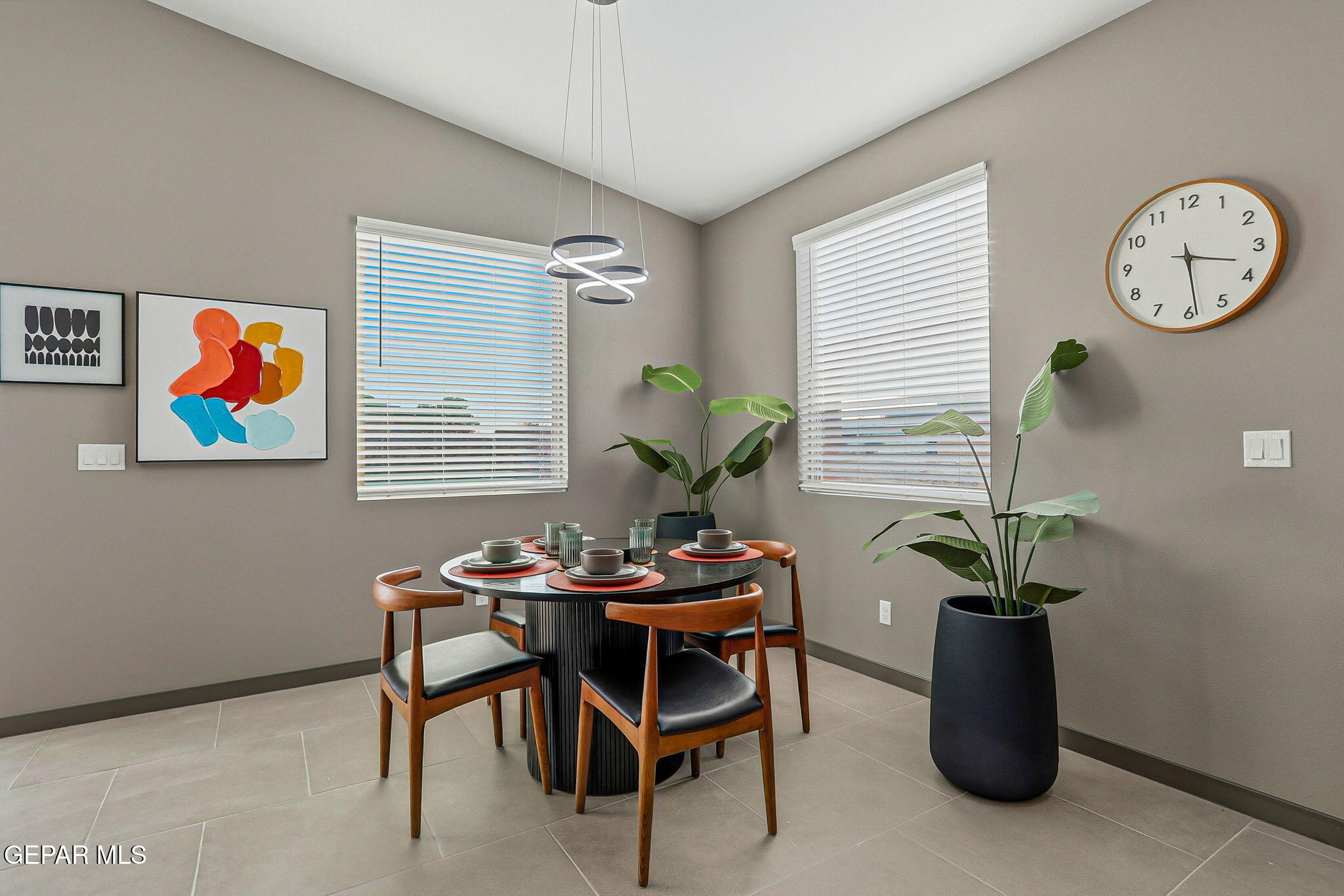 8417 Phil Place Vinton, TX 79821 - Photo 5 of 30 large-019c34f0-43af-71b2-b59f-d7ac9812e4