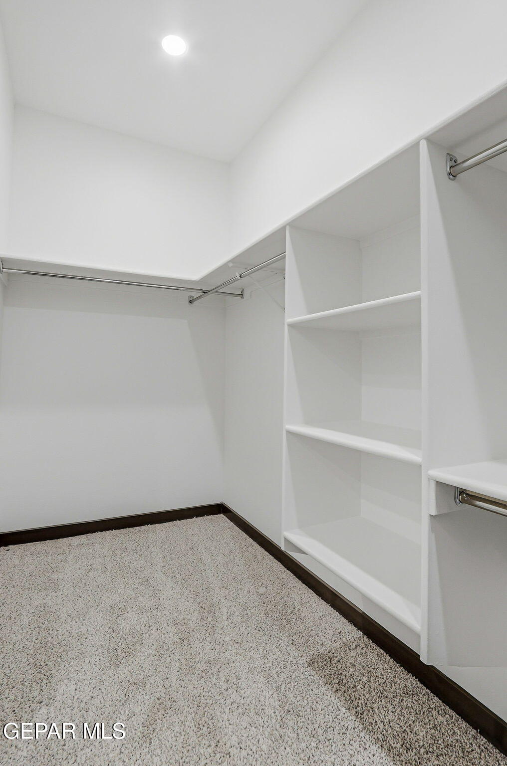 8417 Phil Place Vinton, TX 79821 - Photo 9 of 30 large-019c34f0-46bd-73f7-8fbf-66650ec4f9