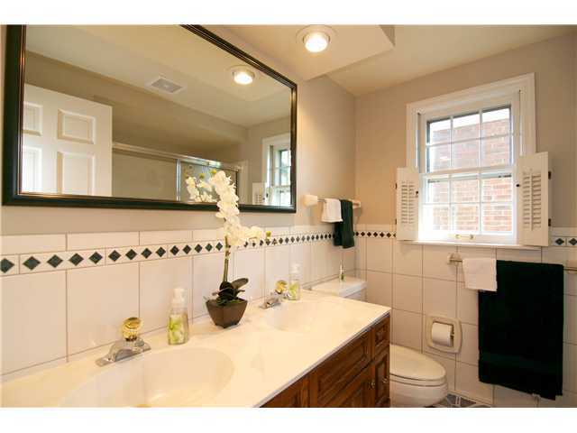 2726 Henthorn Road Columbus, OH 43221 - Photo 19 of 25