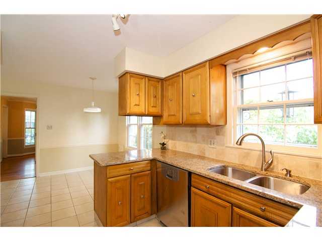 2726 Henthorn Road Columbus, OH 43221 - Photo 9 of 25