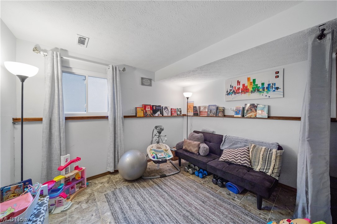 27909 Knickerbocker Road Bay Village, OH 44140 - Photo 14 of 35 Gallery Image 14