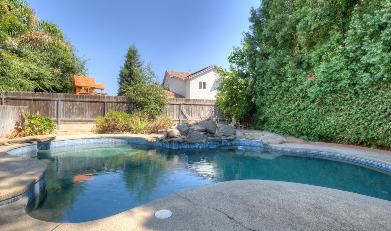 695 West Polson Avenue Clovis, CA 93612 - Photo 3 of 27 a view of a lake view