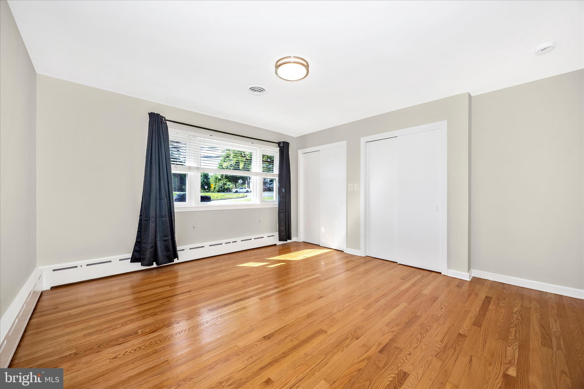 16215 Redland Road Rockville, MD 20855 - Photo 24 of 51 Primary Bedroom