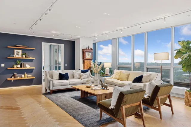 $4,200,000 | 222 2nd Street Southeast, Unit 1703, Minneapolis, MN 55414