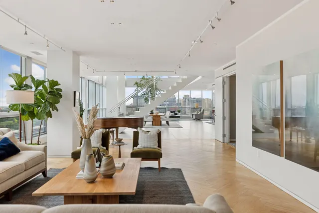 $4,200,000 | 222 2nd Street Southeast, Unit 1703, Minneapolis, MN 55414