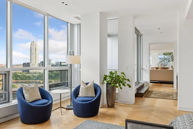 $4,200,000 | 222 2nd Street Southeast, Unit 1703, Minneapolis, MN 55414