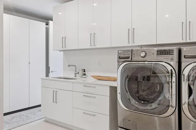 $4,200,000 | 222 2nd Street Southeast, Unit 1703, Minneapolis, MN 55414