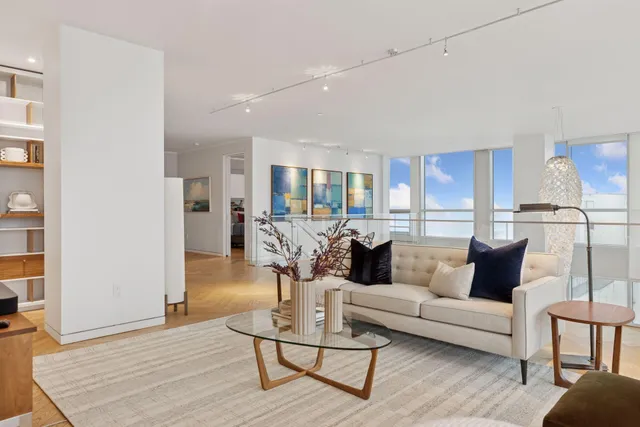 $4,200,000 | 222 2nd Street Southeast, Unit 1703, Minneapolis, MN 55414