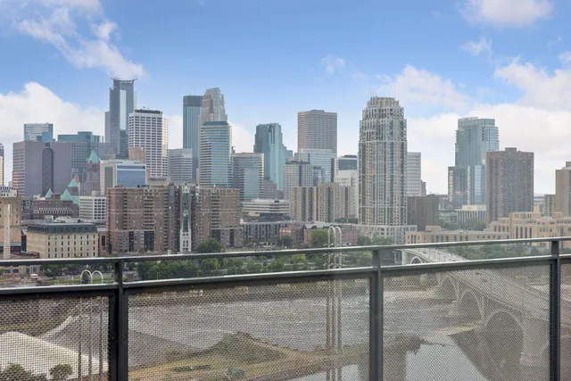 $4,200,000 | 222 2nd Street Southeast, Unit 1703, Minneapolis, MN 55414