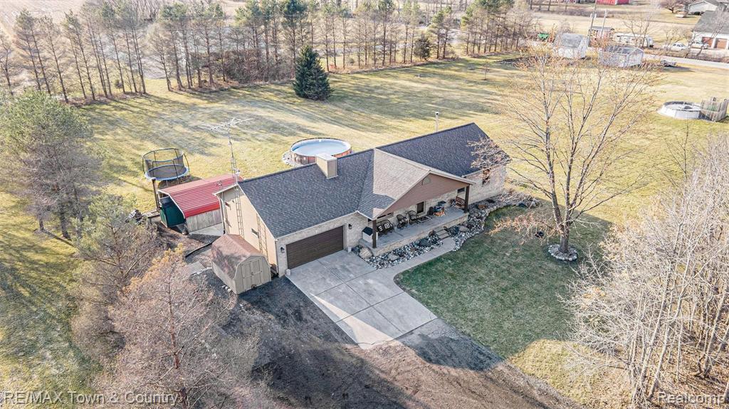 8101 Nichols Road Flushing, MI 48433 - Photo 24 of 41