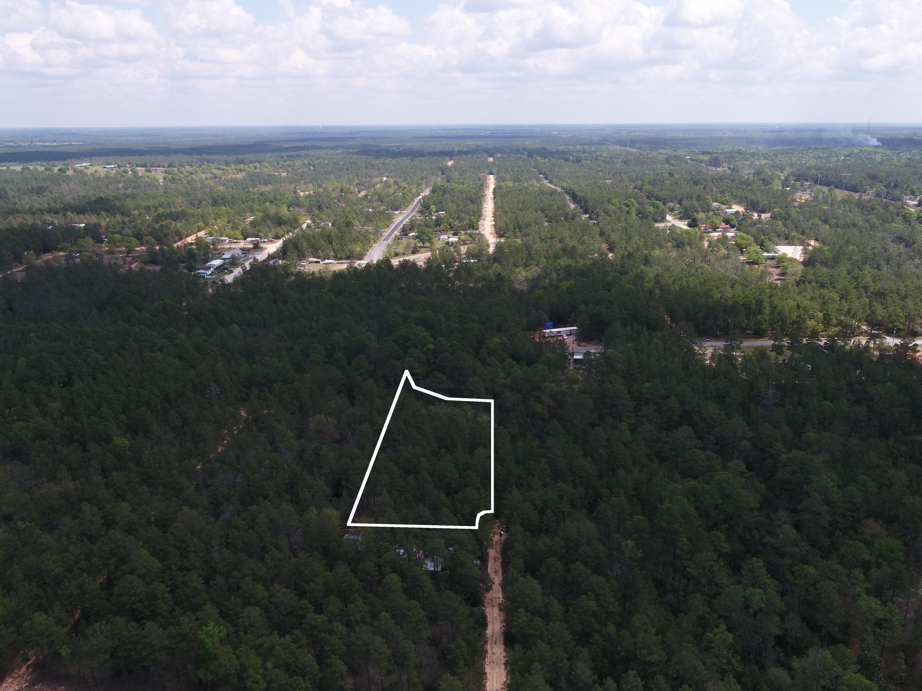 0 East Snapdragon Street DeFuniak Springs, FL 32433 - Photo 14 of 24 a view of city and mountain