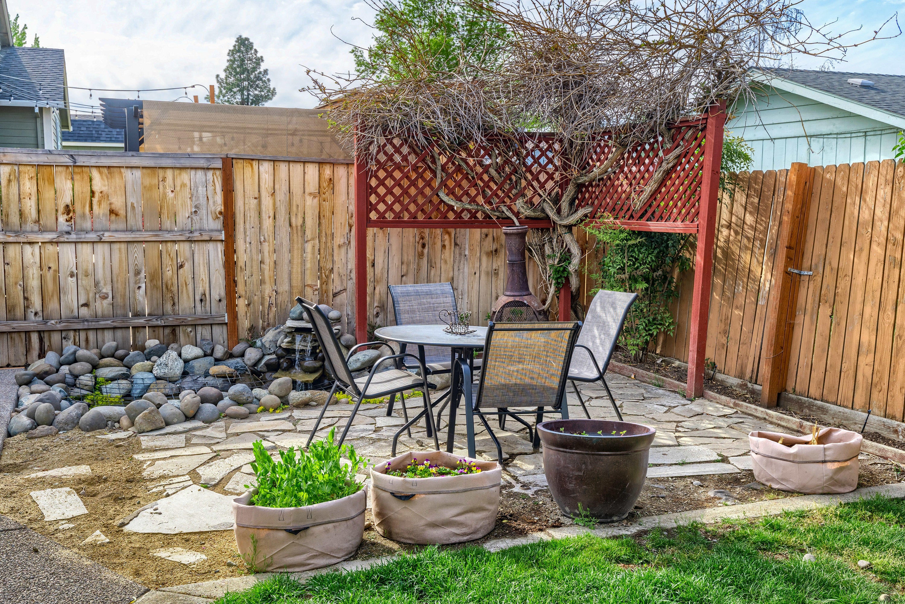 403 Mace Road Medford, OR 97501 - Photo 32 of 33 X