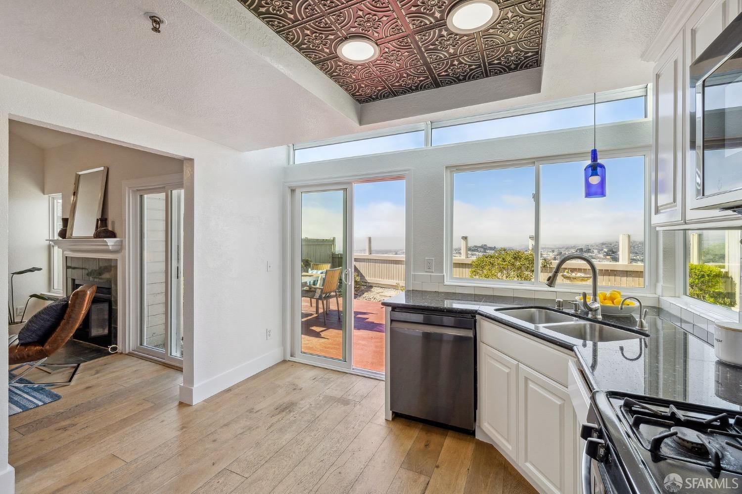 196 Treeview Drive Daly City, CA 94014 - Photo 13 of 56