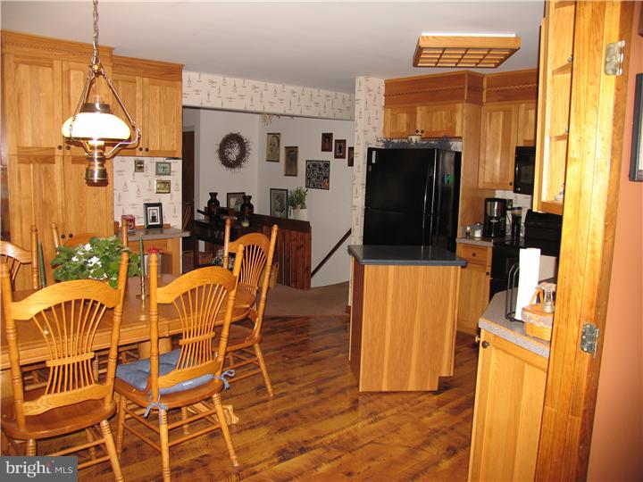 2014 Needhammer Road Pottstown, PA 19464 - Photo 8 of 15 Kitchen