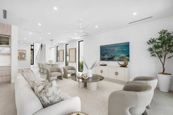 $3,745,000 | 721 Lake Avenue North, Delray Beach, FL 33483