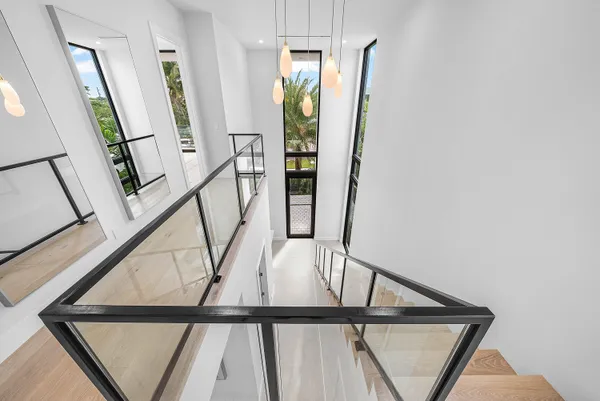 $3,745,000 | 721 Lake Avenue North, Delray Beach, FL 33483