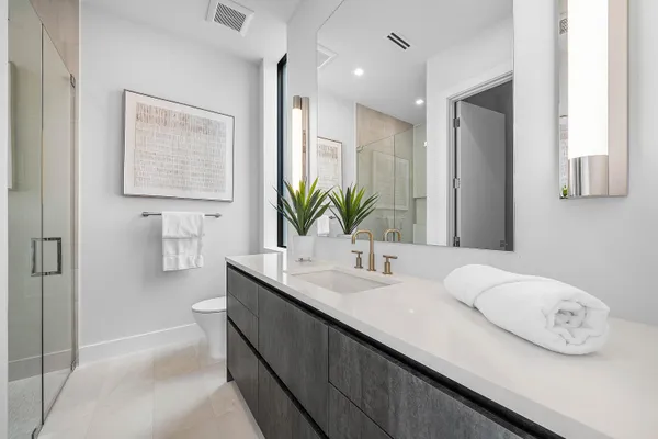$3,745,000 | 721 Lake Avenue North, Delray Beach, FL 33483