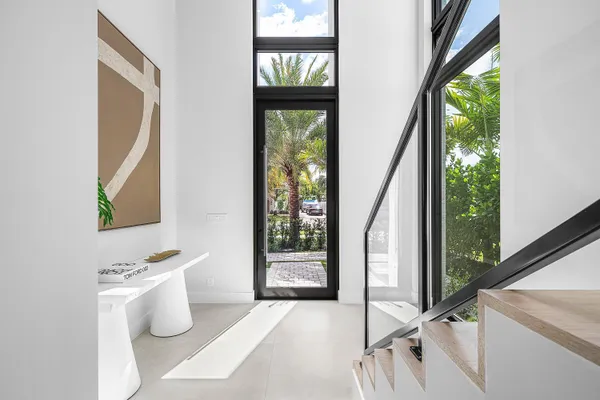 $3,745,000 | 721 Lake Avenue North, Delray Beach, FL 33483