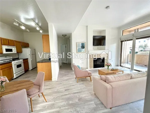$1,695 | 8985 South Durango Drive, Unit 1022, Las Vegas, NV 89113