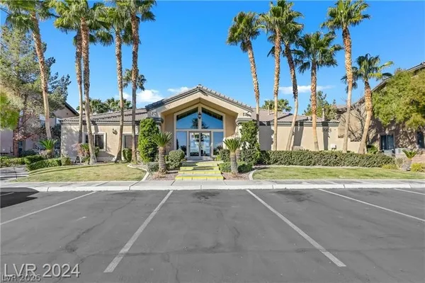 $1,695 | 8985 South Durango Drive, Unit 1022, Las Vegas, NV 89113