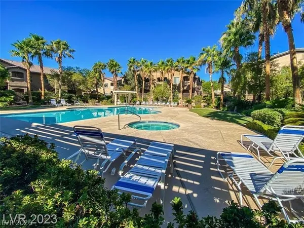 $1,695 | 8985 South Durango Drive, Unit 1022, Las Vegas, NV 89113