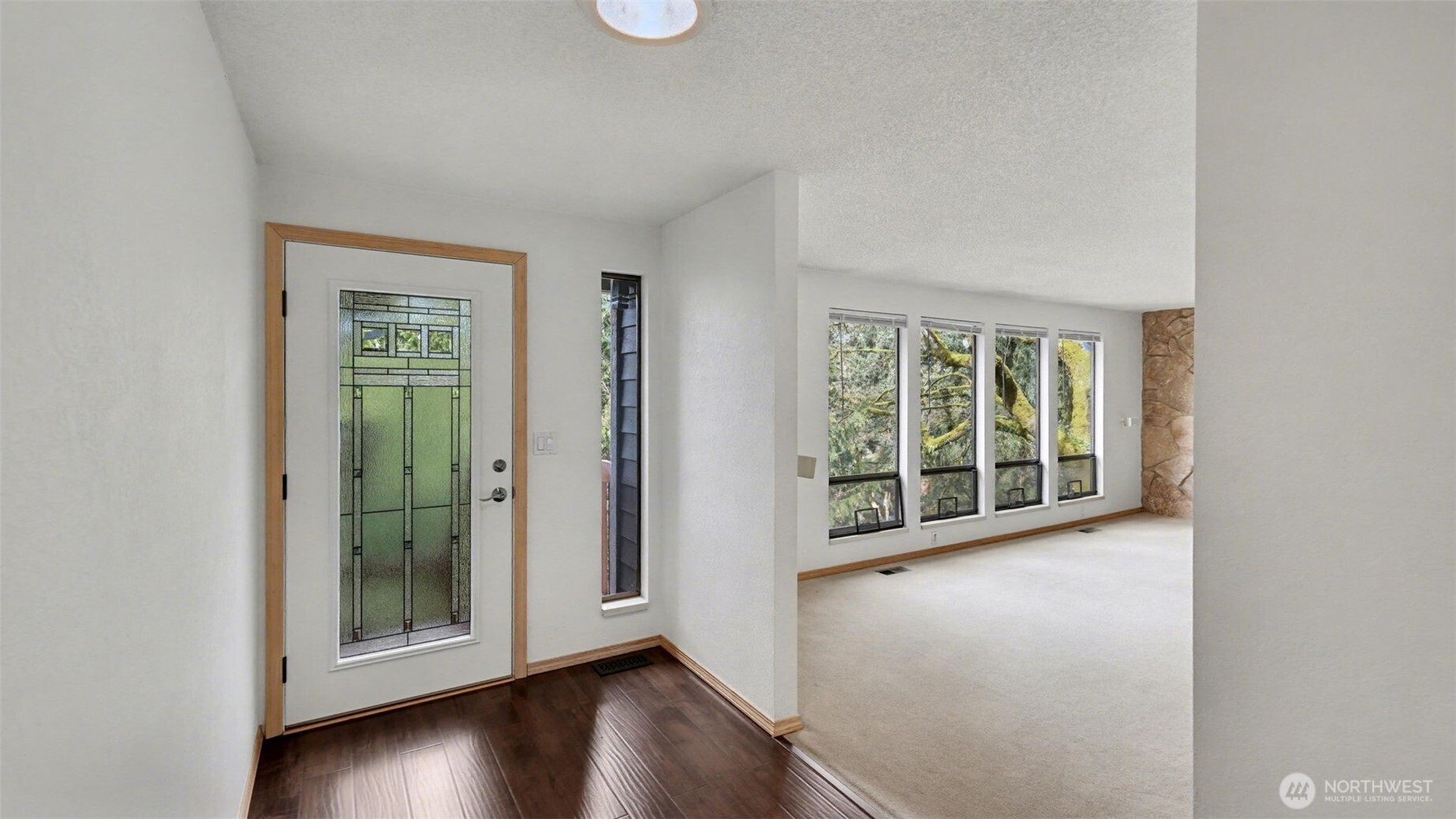 9628 123rd Avenue Southeast Renton, WA 98056 - Photo 15 of 39