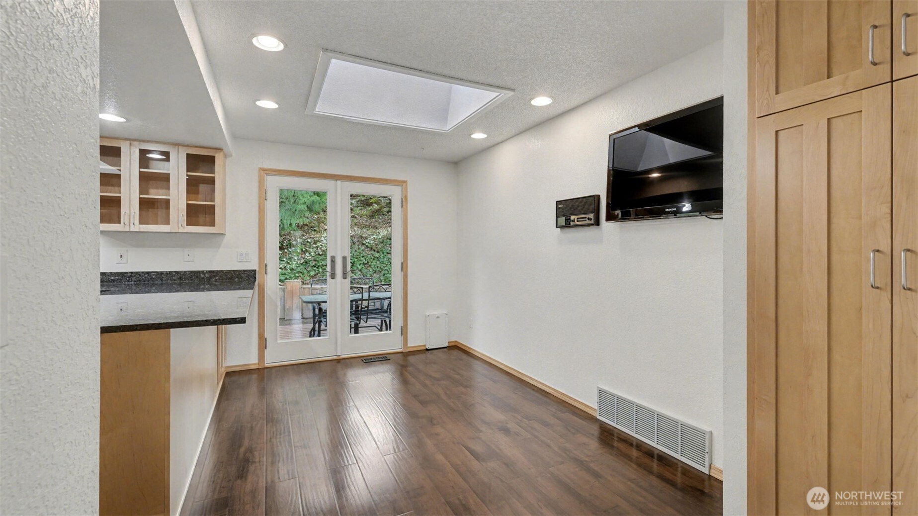 9628 123rd Avenue Southeast Renton, WA 98056 - Photo 17 of 39