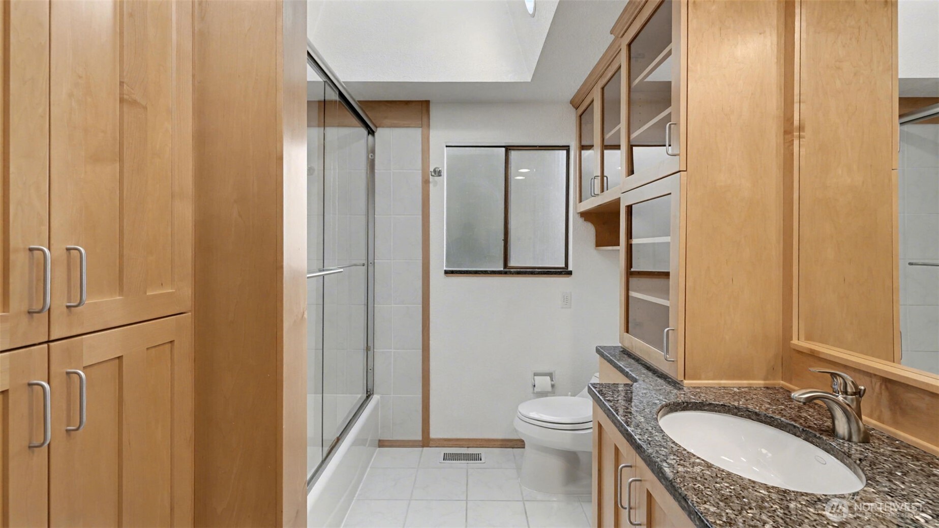 9628 123rd Avenue Southeast Renton, WA 98056 - Photo 25 of 39