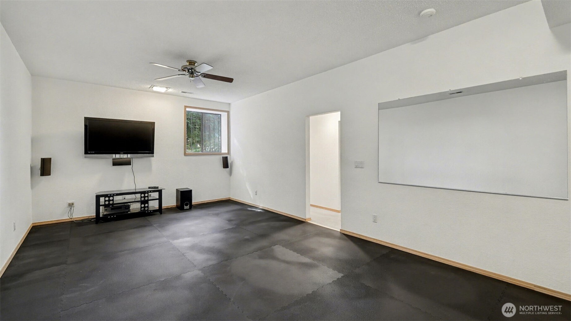 9628 123rd Avenue Southeast Renton, WA 98056 - Photo 29 of 39