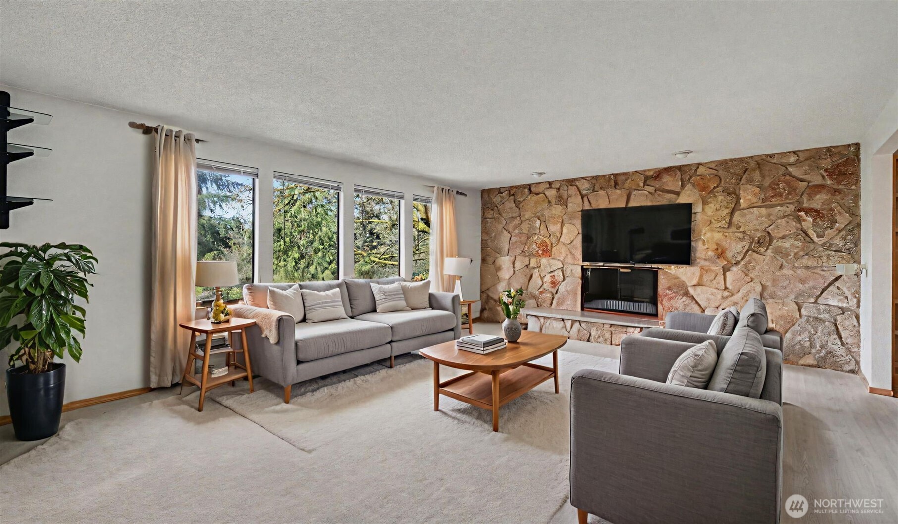 9628 123rd Avenue Southeast Renton, WA 98056 - Photo 3 of 39