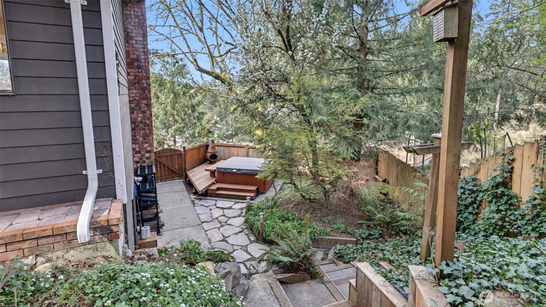 9628 123rd Avenue Southeast Renton, WA 98056 - Photo 32 of 39