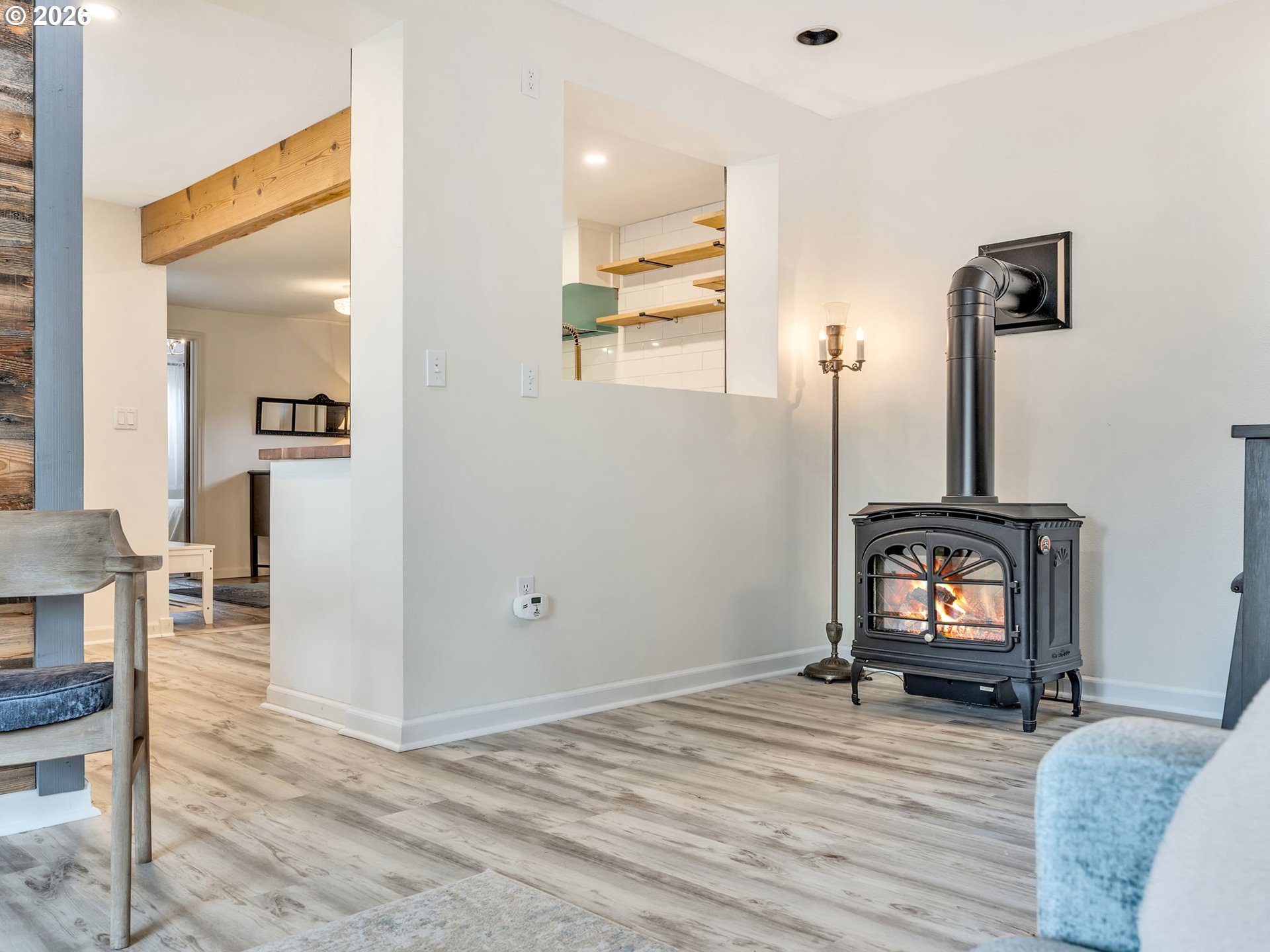 1761 South Edgewood Street Seaside, OR 97138 - Photo 19 of 48 a view of a livingroom with furniture and windows