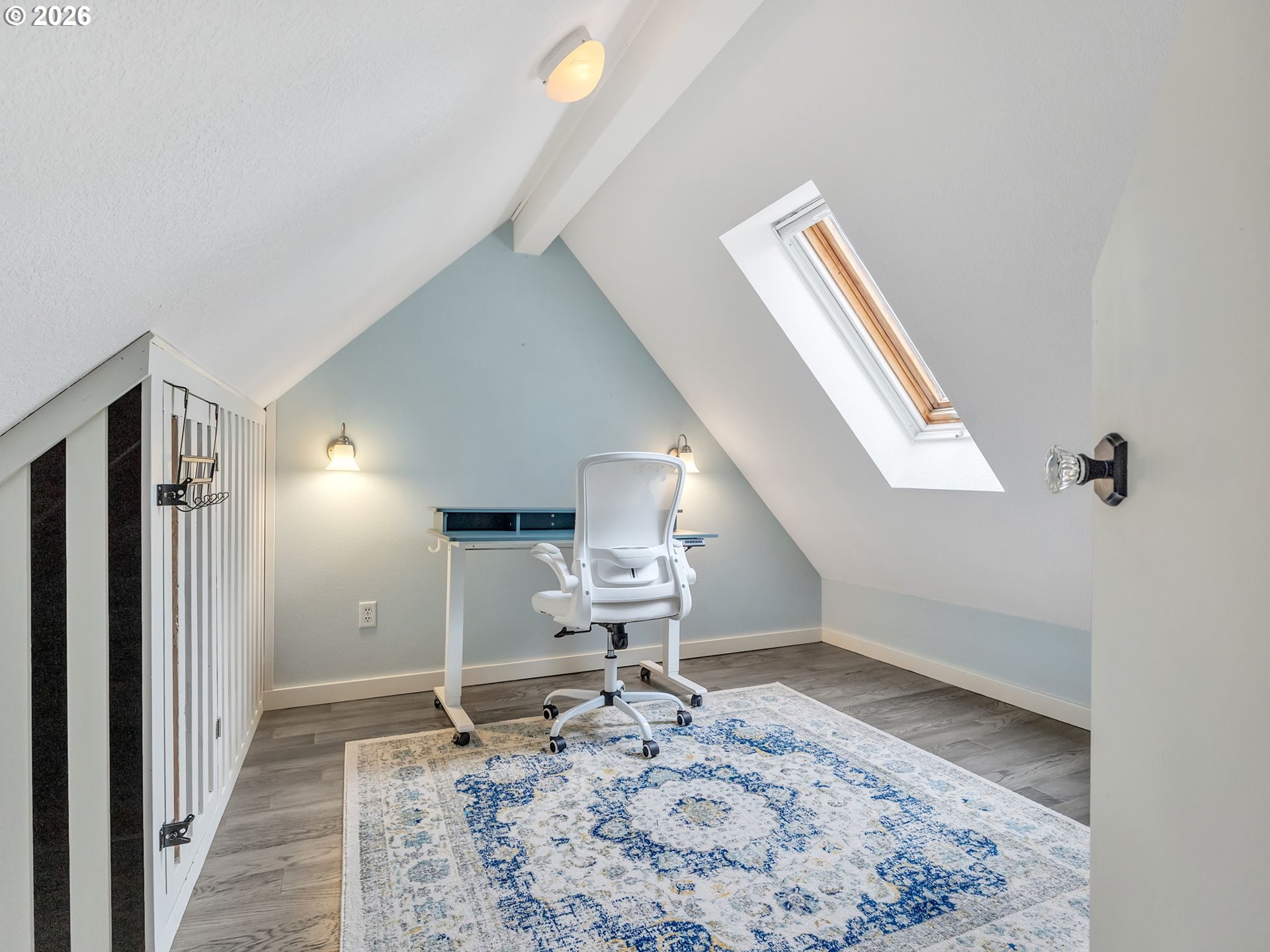 1761 South Edgewood Street Seaside, OR 97138 - Photo 39 of 48 a very nice looking empty room with a rug