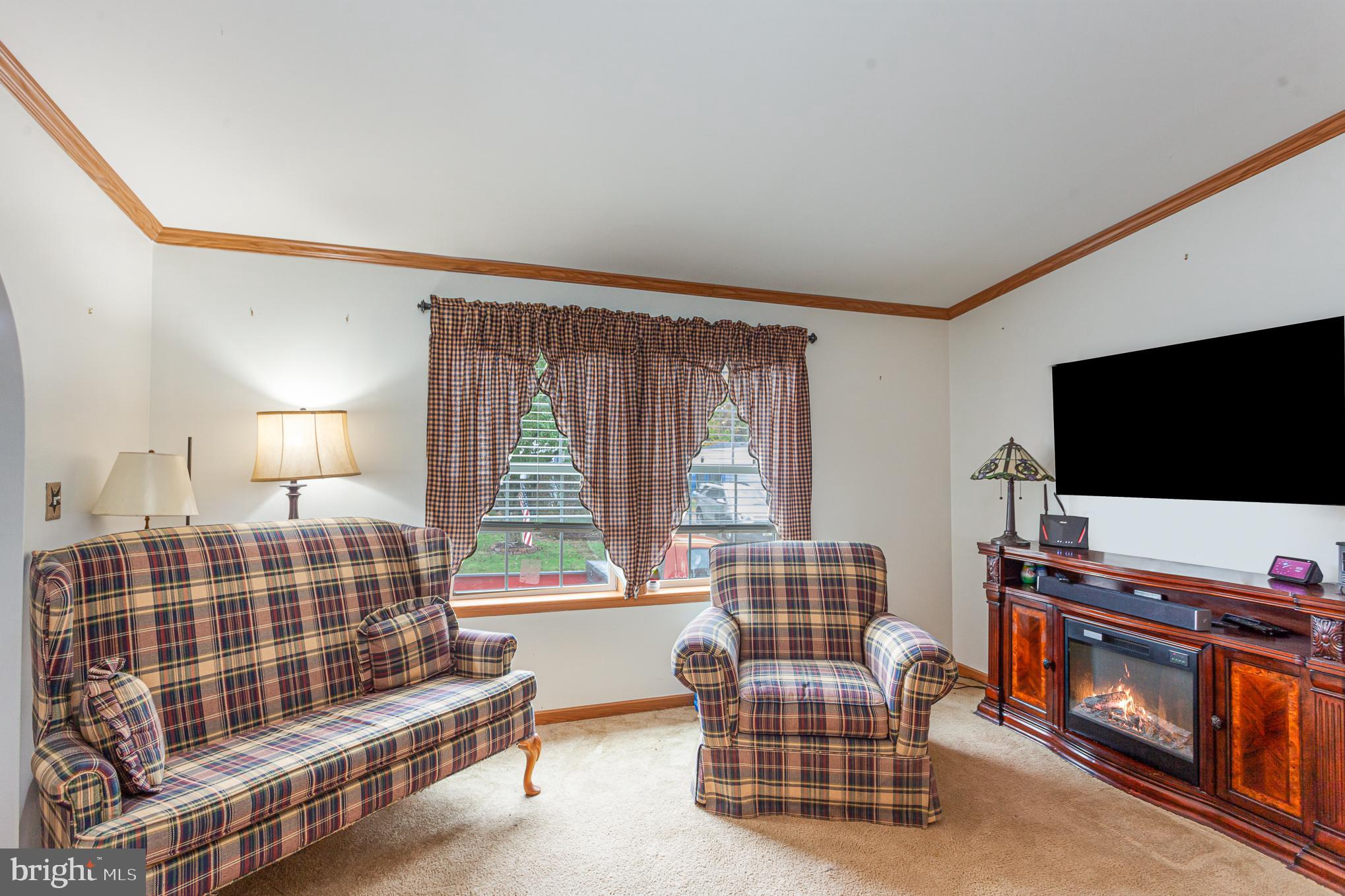 3501 Wheelhouse Road Middle River, MD 21220 - Photo 2 of 30 Living room