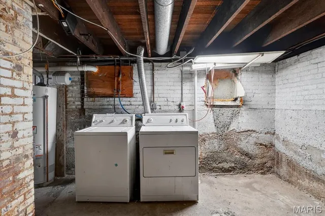 $159,900 | 221 Lebanon Avenue, Belleville, IL 62220