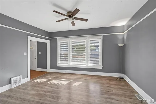 $159,900 | 221 Lebanon Avenue, Belleville, IL 62220