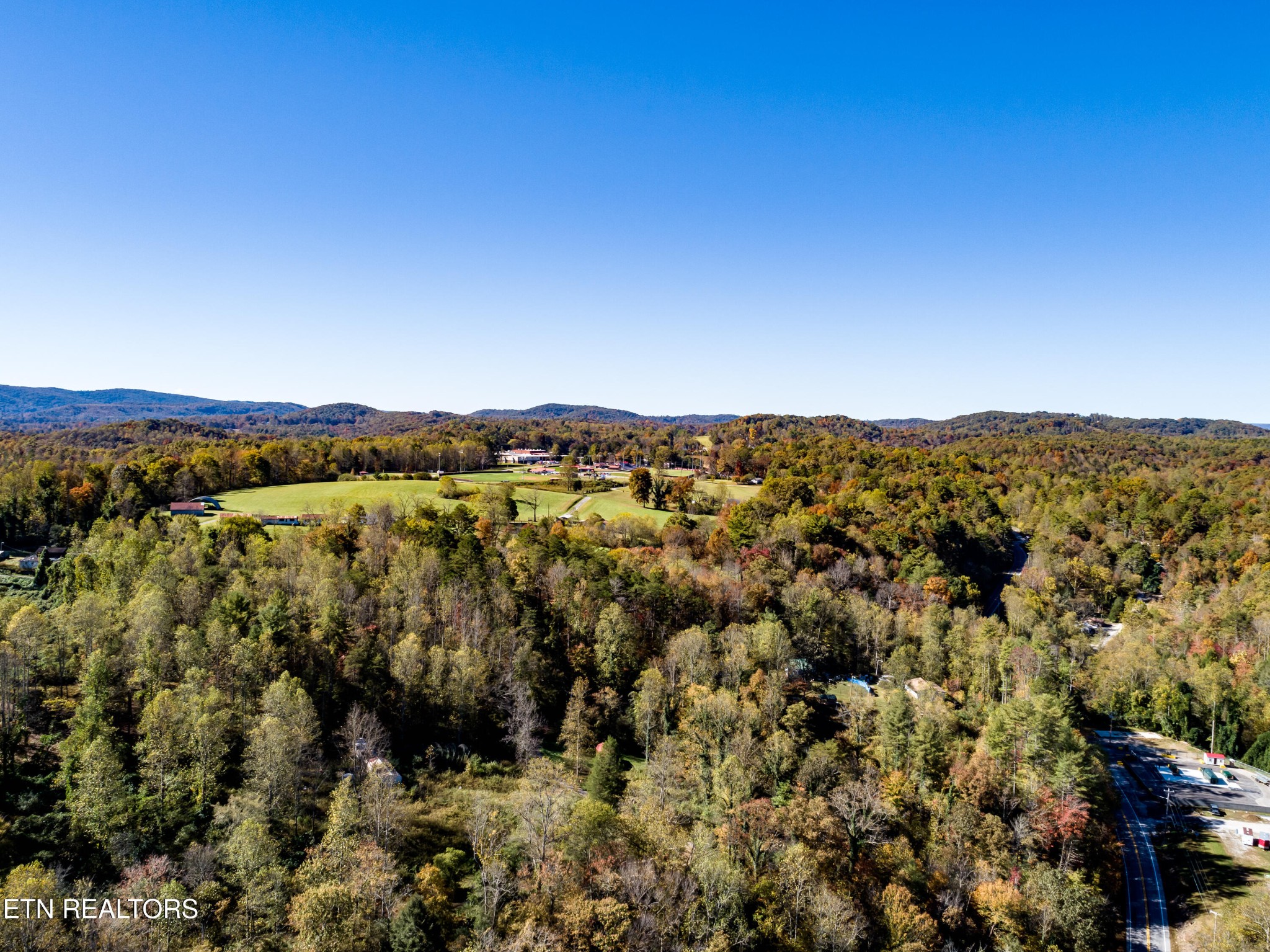 643 Airport Road Oakdale, TN 37829 - Photo 52 of 56 view of city and mountain