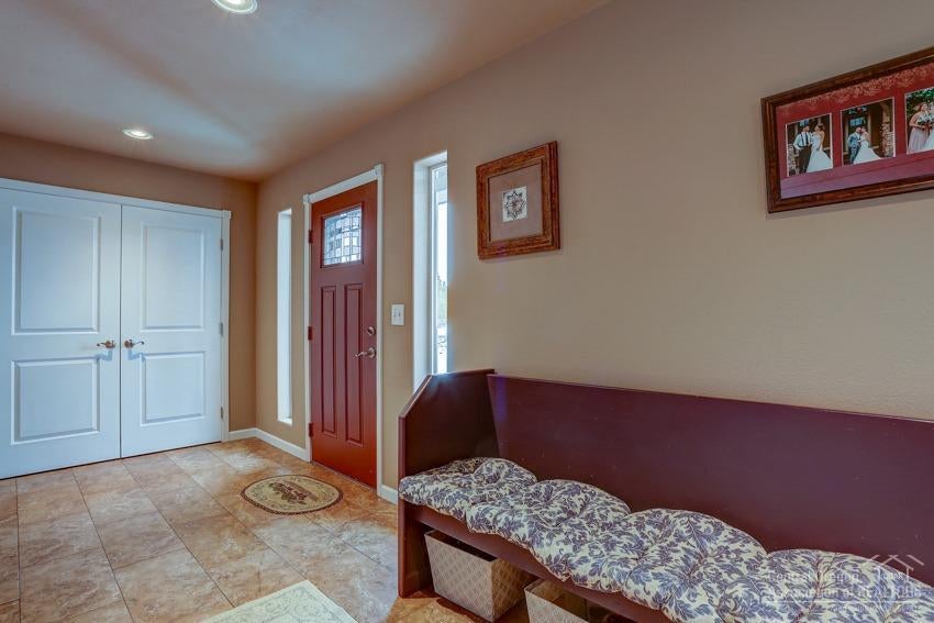 52815 Huntington Road La Pine, OR 97739 - Photo 4 of 25 Gallery Image 4