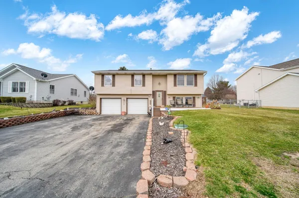 $344,900 | 7549 Wadding Drive, Onsted, MI 49265