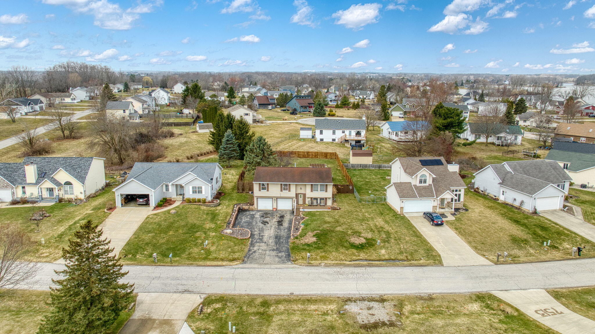 7549 Wadding Drive Onsted, MI 49265 - Photo 38 of 48 37-web-or-mls-DJI_0607_HDR