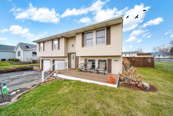 $344,900 | 7549 Wadding Drive, Onsted, MI 49265